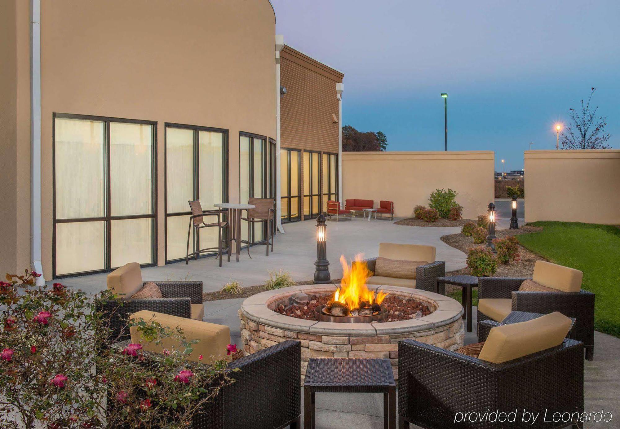Hotel Courtyard Charlotte Concord Extérieur photo